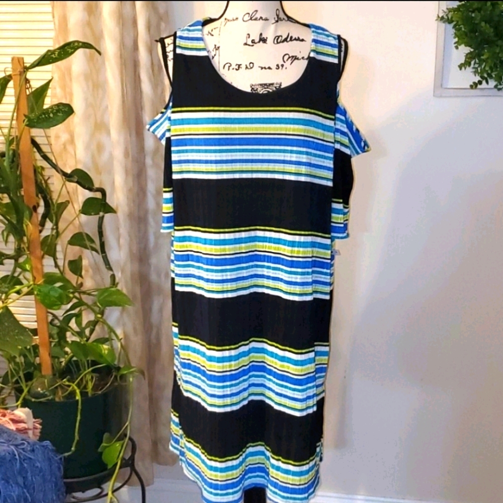 Cold Shoulder Dress NY Collection Size 1X NWT
